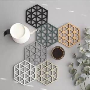 Modern Bardak Altlığı Seti baskı görseli 2