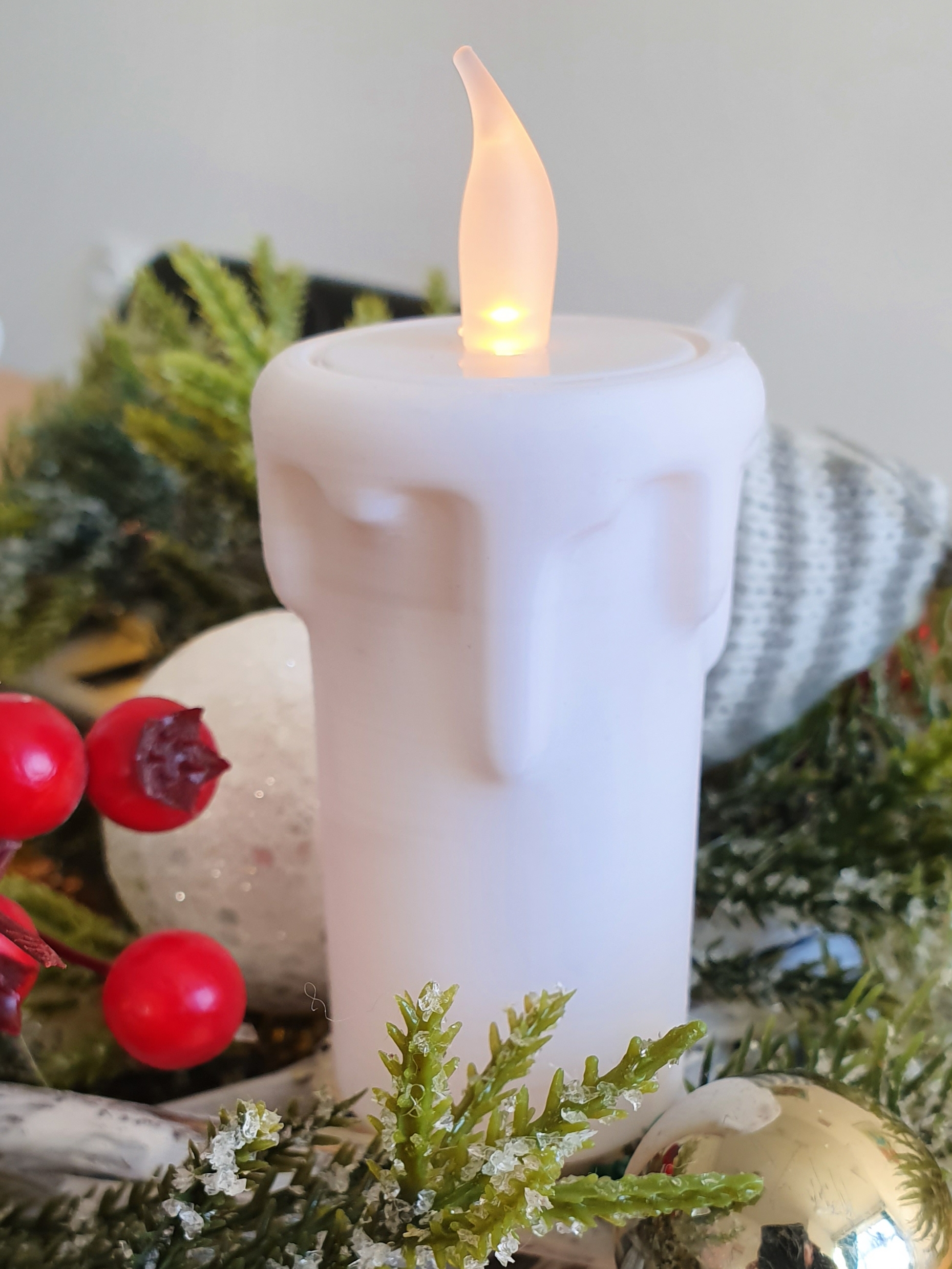 Eriyen Mum Görünümlü Tealight Mumluk baskı görseli 4